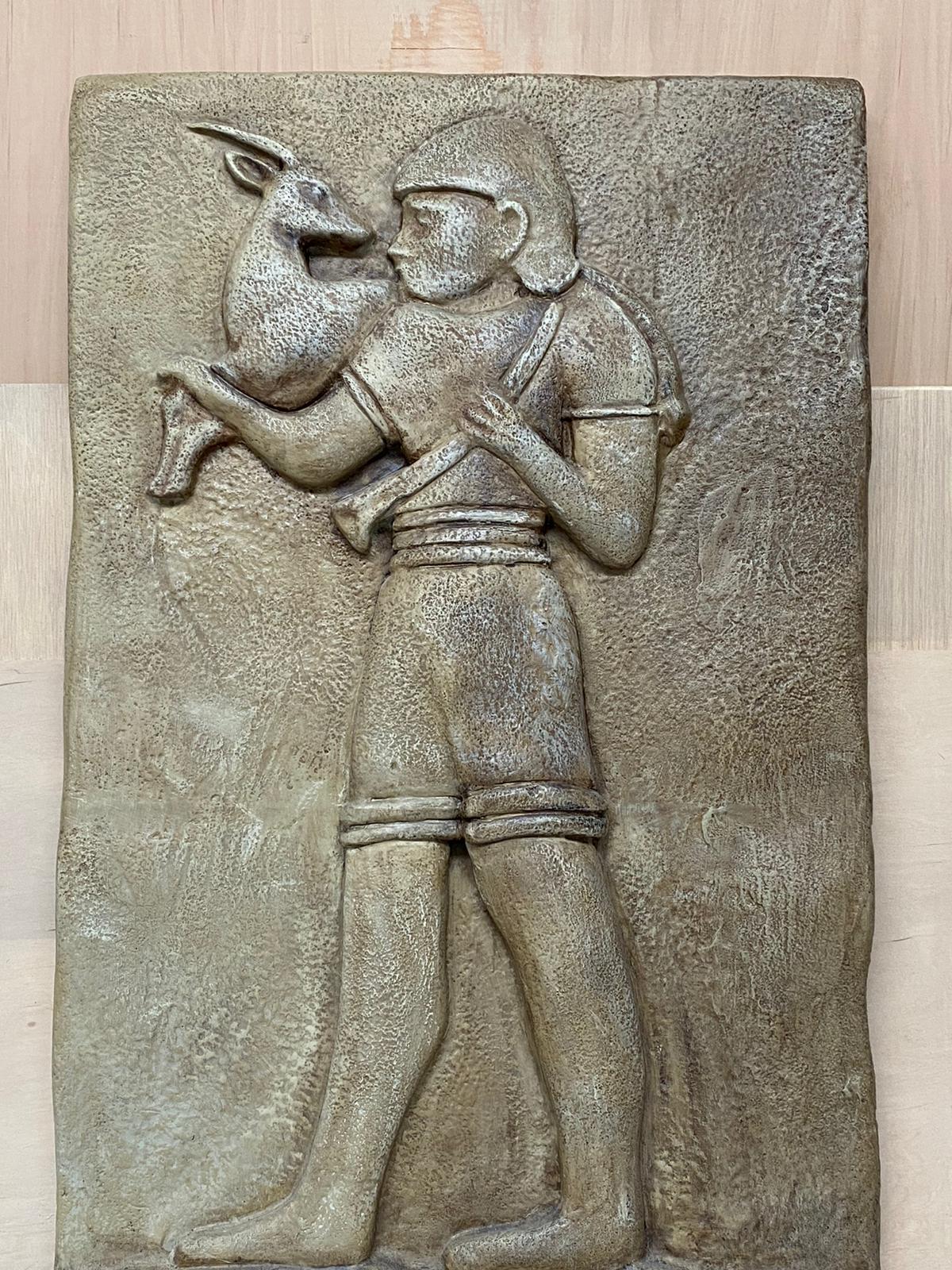 Architektonisches Relief 4 1