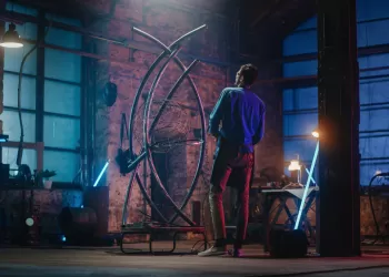 Welche Materialien werden bei der Skulpturenherstellung verwendet?